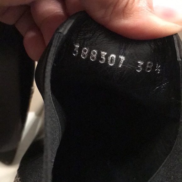 Authentic animal print designer booties. - Picture 7 of 7